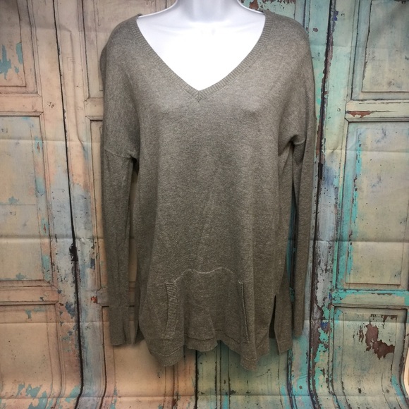 ❤️ GAP Long Sleeve Lightweight Sweater Top - Picture 1 of 5